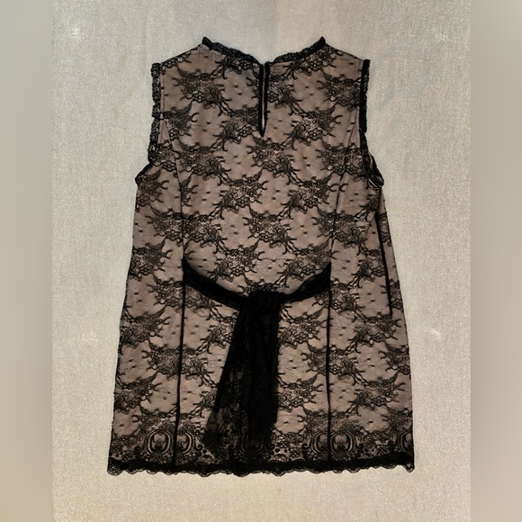 Red Valentino sleeveless black lace top size 6 - Picture 3 of 6